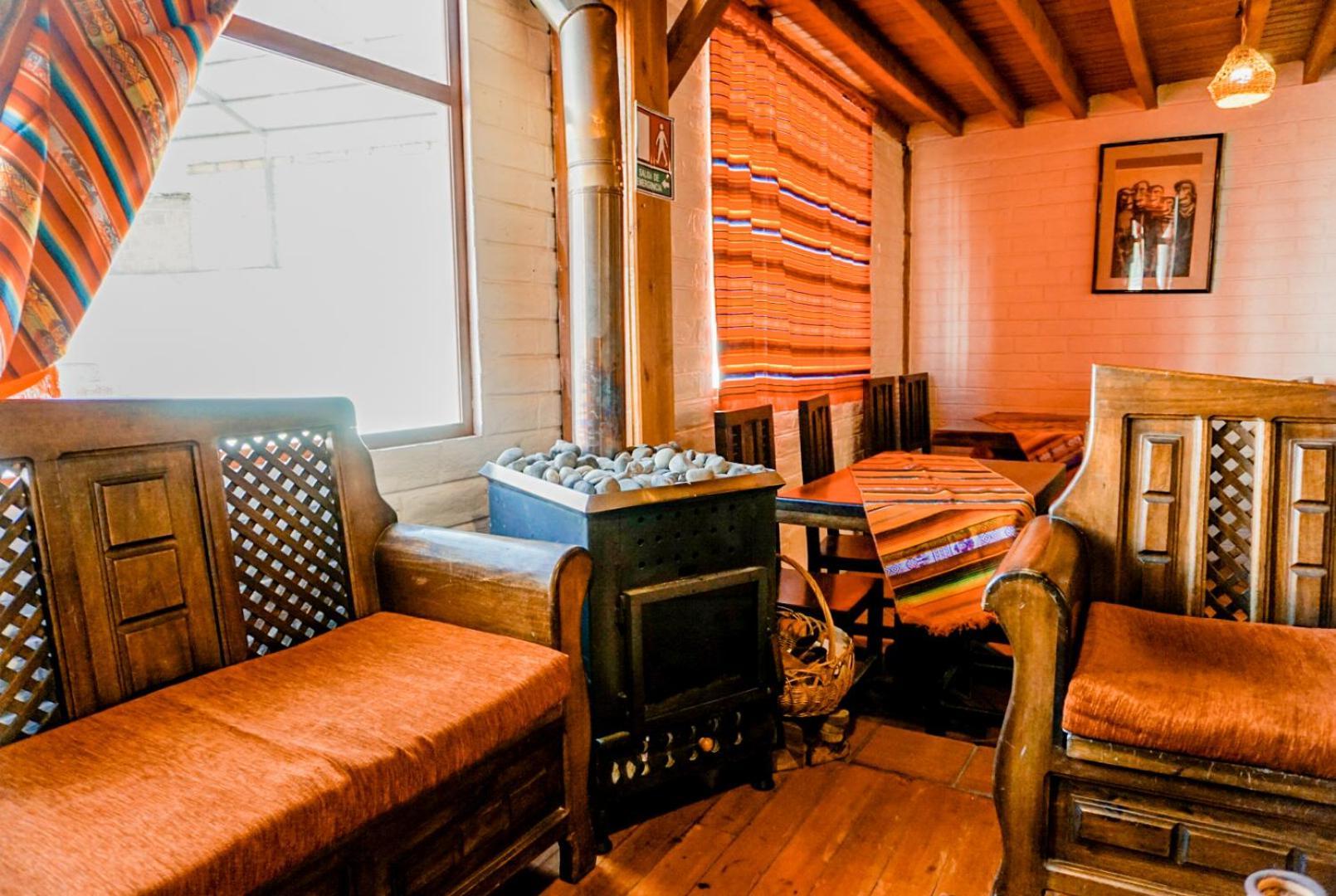Chuza Longa Home Guamote Exterior photo